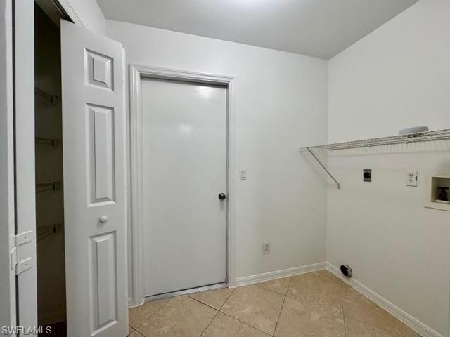 910 SW 3rd AVE, Cape Coral, FL 33991