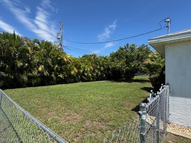 910 SW 3rd AVE, Cape Coral, FL 33991