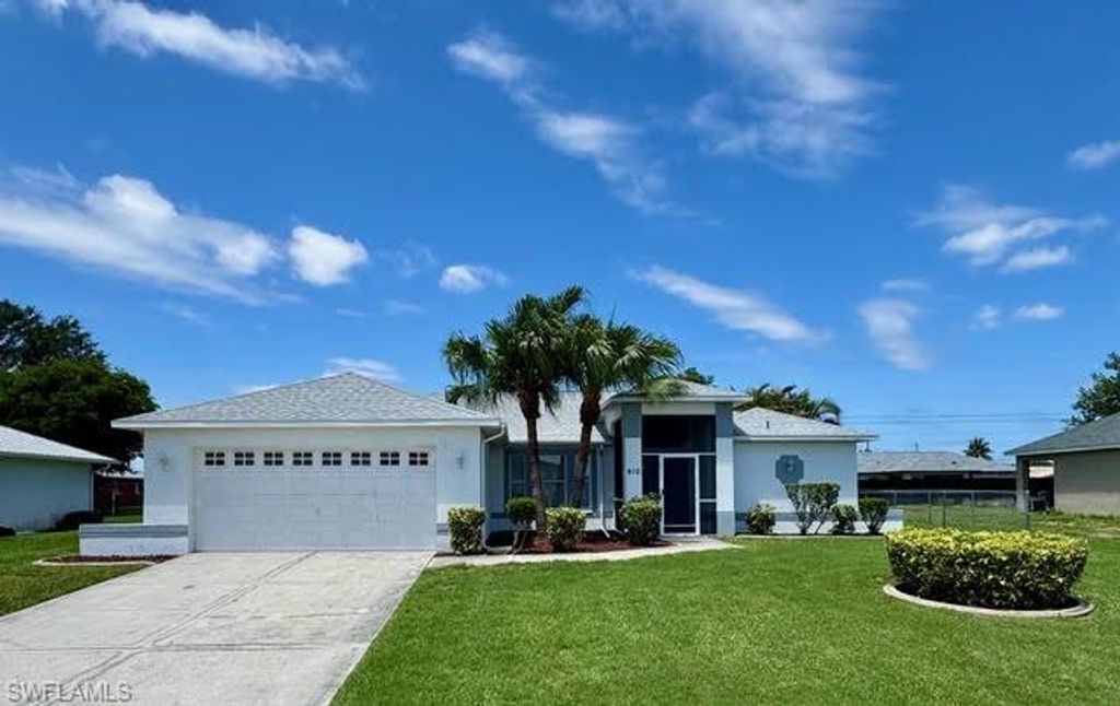 910 SW 3rd AVE, Cape Coral, FL 33991