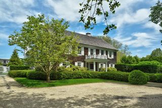 10 Jones Road, East Hampton, NY 11937