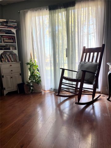 119 Daisy Circle, Gun Barrel City, TX 75156