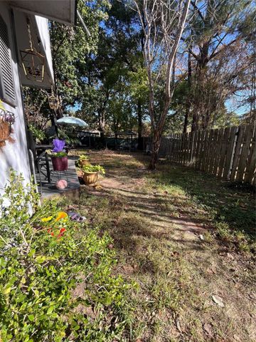 119 Daisy Circle, Gun Barrel City, TX 75156