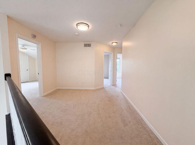 1332 Delcastle Loop, Grove City, OH 43123