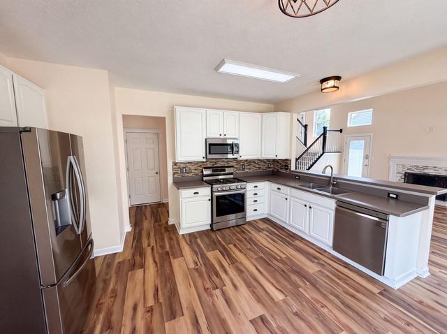 1332 Delcastle Loop, Grove City, OH 43123
