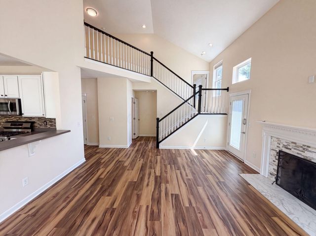 1332 Delcastle Loop, Grove City, OH 43123