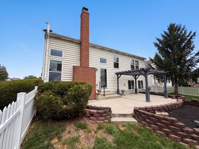 1332 Delcastle Loop, Grove City, OH 43123