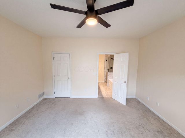 1332 Delcastle Loop, Grove City, OH 43123
