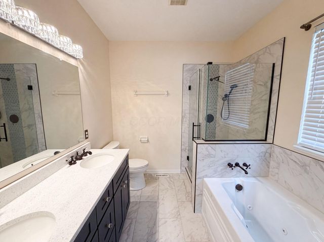 1332 Delcastle Loop, Grove City, OH 43123