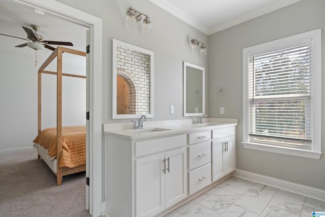 5053 SIMMS RIDGE, Pelham, AL 35124