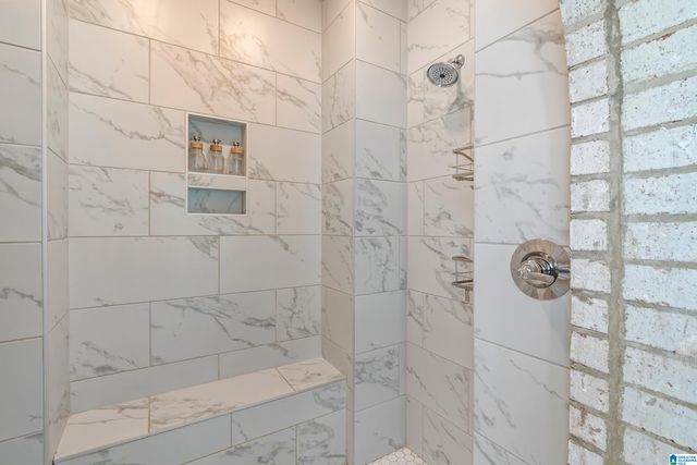 5053 SIMMS RIDGE, Pelham, AL 35124