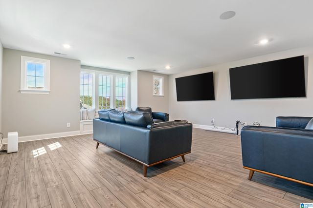 5053 SIMMS RIDGE, Pelham, AL 35124