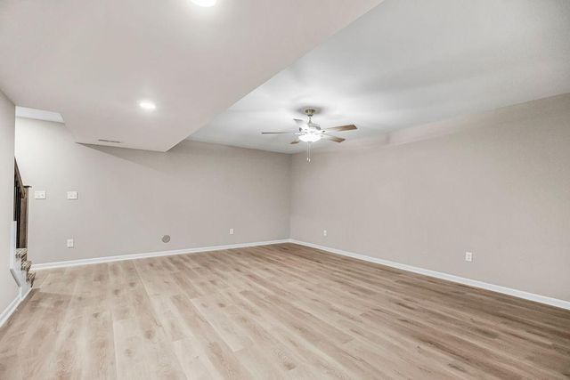 2521 SW Mitchell Street, Oak Grove, MO 64075