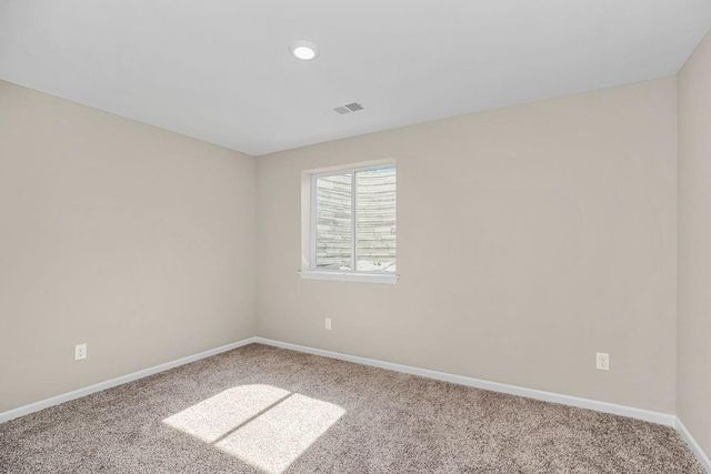 2521 SW Mitchell Street, Oak Grove, MO 64075
