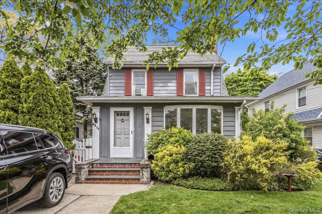 4311 Westmoreland Street, Little Neck, NY 11363