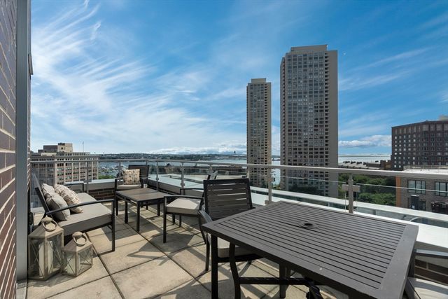80 Broad St PH1403, Boston, MA 02110