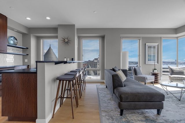 80 Broad St PH1403, Boston, MA 02110
