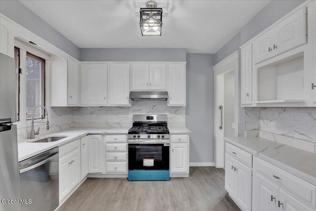 1231 N Westcott Road, Rotterdam, NY 12306