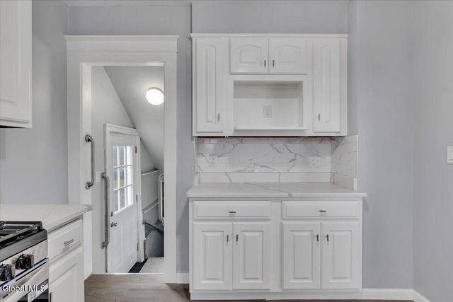 1231 N Westcott Road, Rotterdam, NY 12306