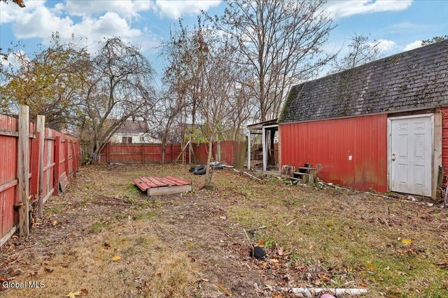 1231 N Westcott Road, Rotterdam, NY 12306