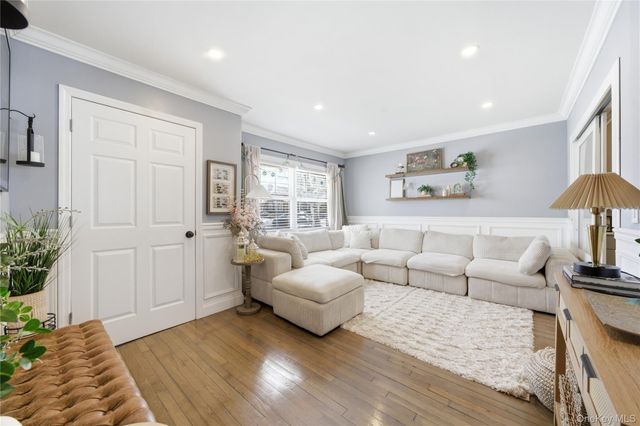 192 Mill Road, Valley Stream, NY 11581