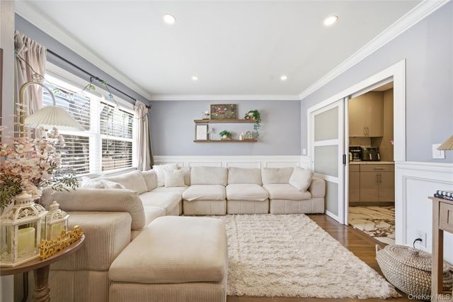 192 Mill Road, Valley Stream, NY 11581