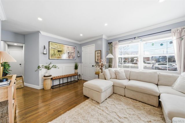 192 Mill Road, Valley Stream, NY 11581