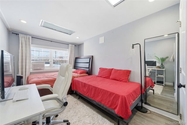 192 Mill Road, Valley Stream, NY 11581