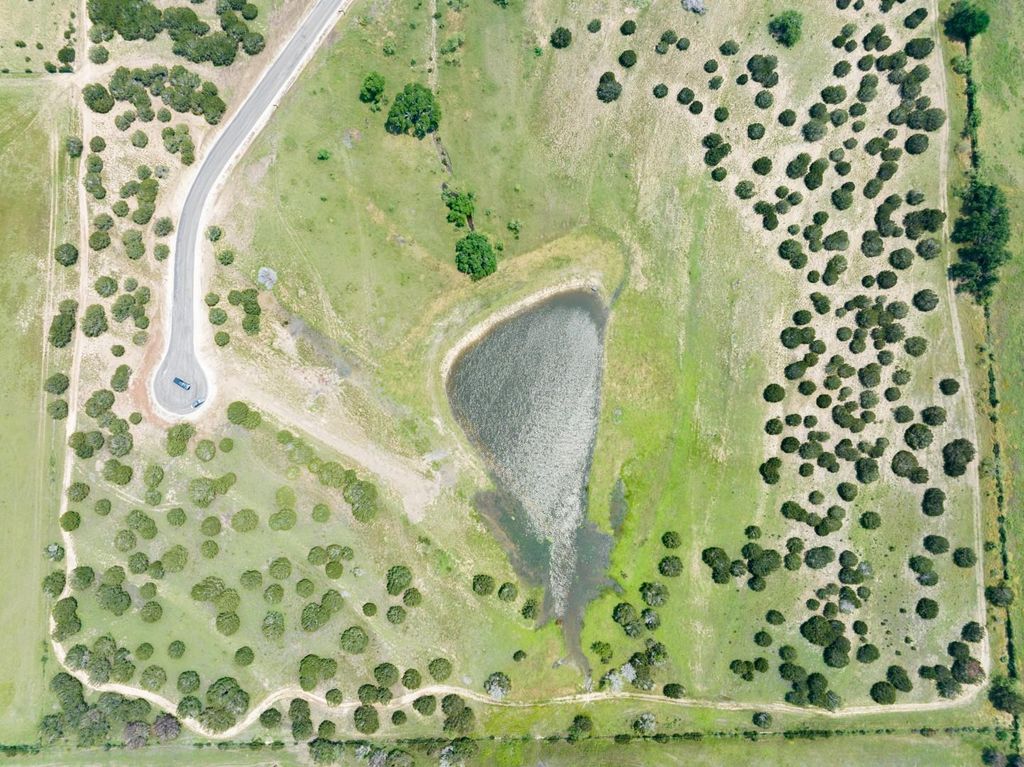 11 Becky LN, Bertram, TX 78605