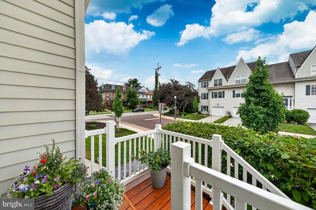 3 CHERRY ST, Downingtown, PA 19335
