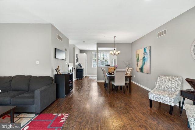 3 CHERRY ST, Downingtown, PA 19335