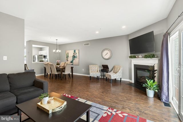 3 CHERRY ST, Downingtown, PA 19335