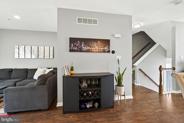 3 CHERRY ST, Downingtown, PA 19335