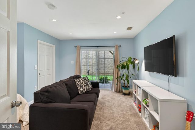 3 CHERRY ST, Downingtown, PA 19335