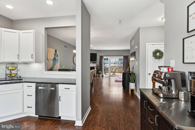 3 CHERRY ST, Downingtown, PA 19335