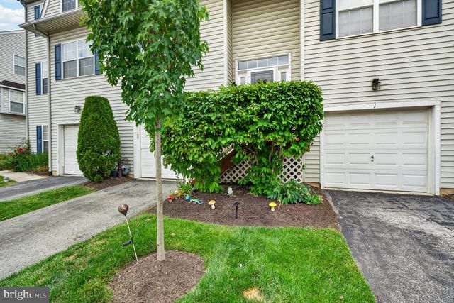 3 CHERRY ST, Downingtown, PA 19335