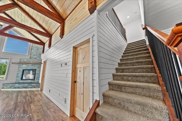 4280 N Wolverine Road, Palmer, AK 99645