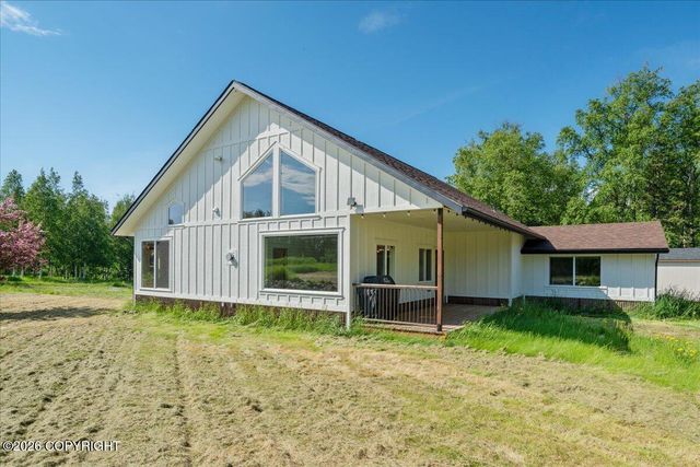 4280 N Wolverine Road, Palmer, AK 99645