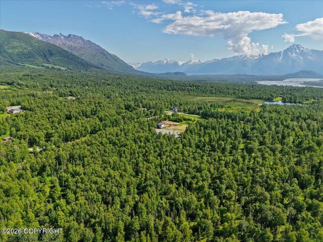 4280 N Wolverine Road, Palmer, AK 99645