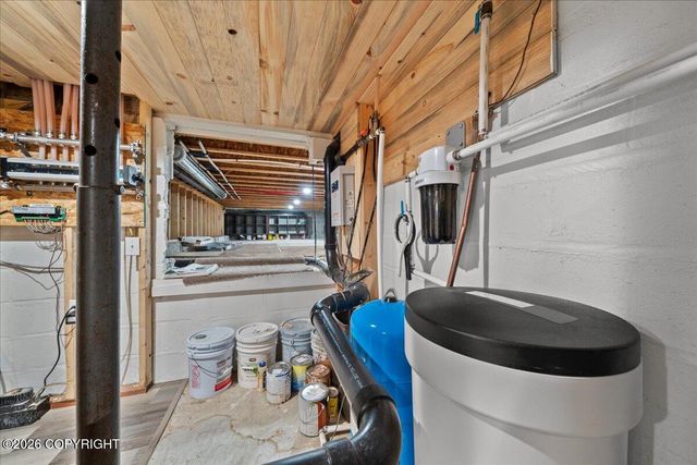 4280 N Wolverine Road, Palmer, AK 99645