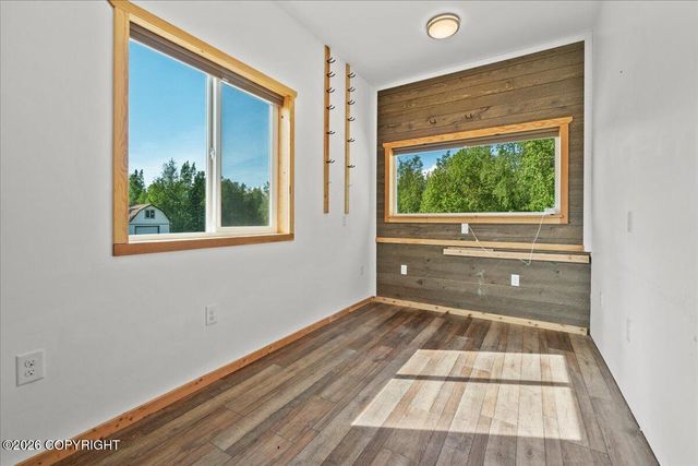 4280 N Wolverine Road, Palmer, AK 99645
