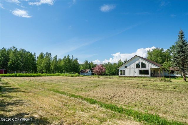 4280 N Wolverine Road, Palmer, AK 99645