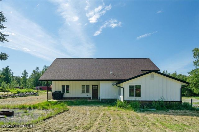 4280 N Wolverine Road, Palmer, AK 99645