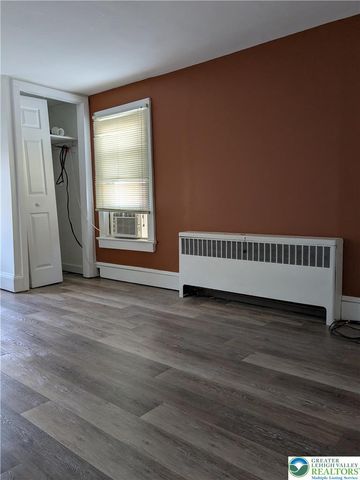 307 Oak Street, Roseto Boro, PA 18013