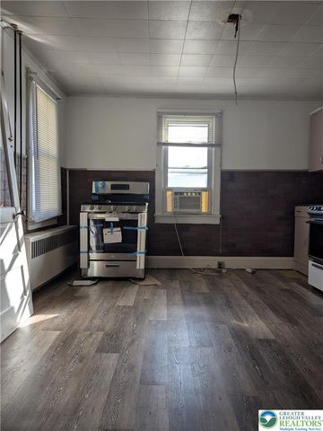 307 Oak Street, Roseto Boro, PA 18013