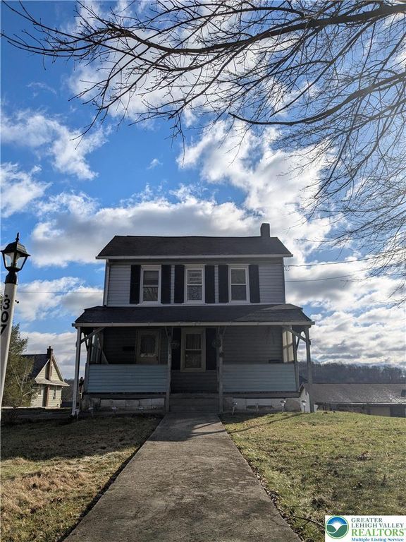 307 Oak Street, Roseto Boro, PA 18013