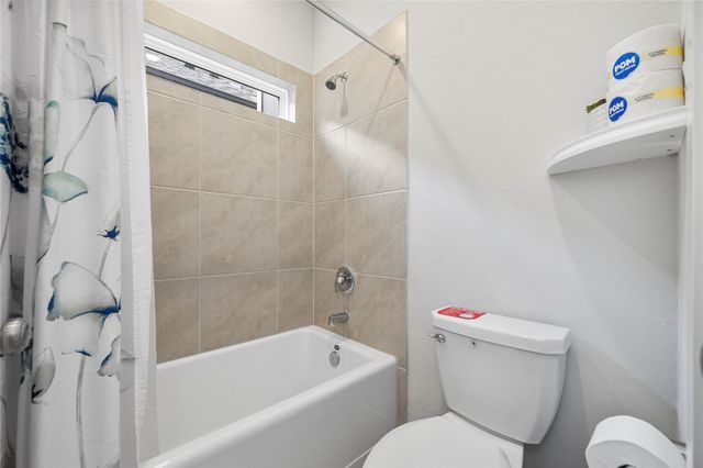 14742 Silent Gulf Avenue, Houston, TX 77082