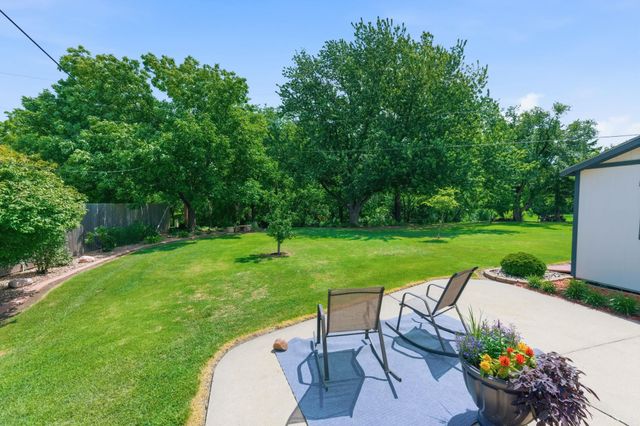 262 S Bonnie Brae, Wichita, KS 67207