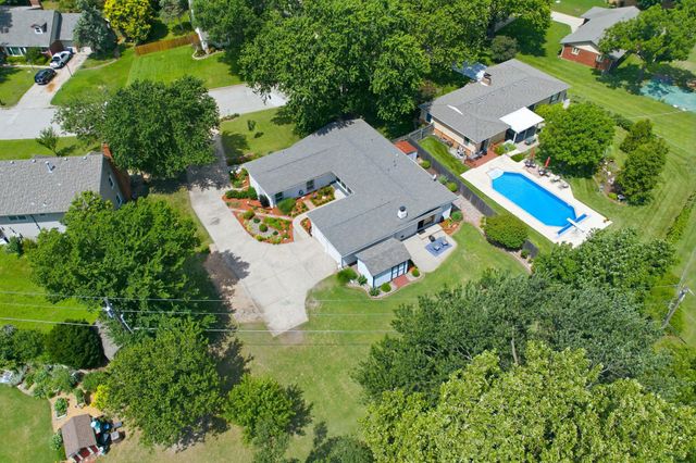 262 S Bonnie Brae, Wichita, KS 67207