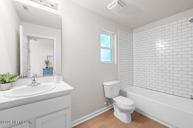 1305 PANGOLA Drive, Jacksonville, FL 32205