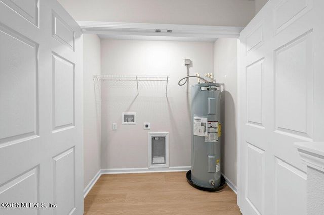 1305 PANGOLA Drive, Jacksonville, FL 32205